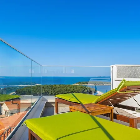 Aquarelle Apartments Primosten Apt No 1 And 3 *