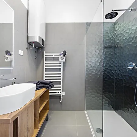 Aquarelle Apartments Primosten Apt No 1 And 3 아파트