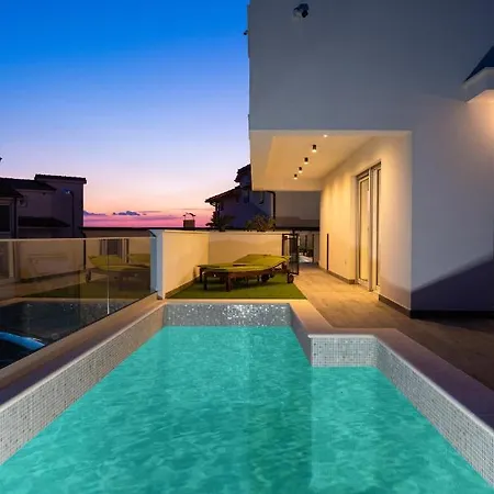 Aquarelle Apartments Primosten Apt No 1 And 3 아파트