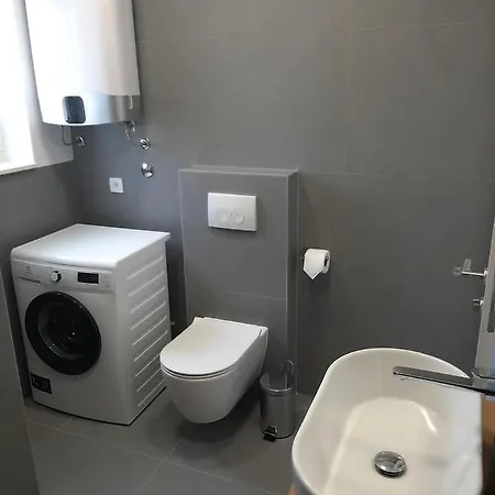 Aquarelle Apartments Primosten Apt No 1 And 3 아파트