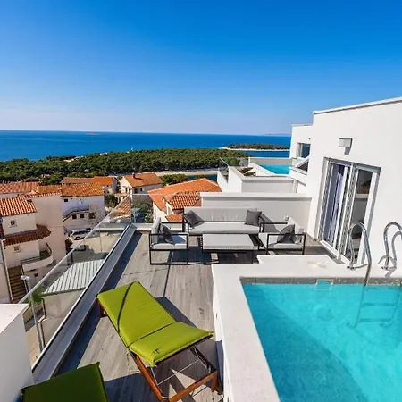 Aquarelle Apartments Primosten Apt No 1 And 3 아파트 *