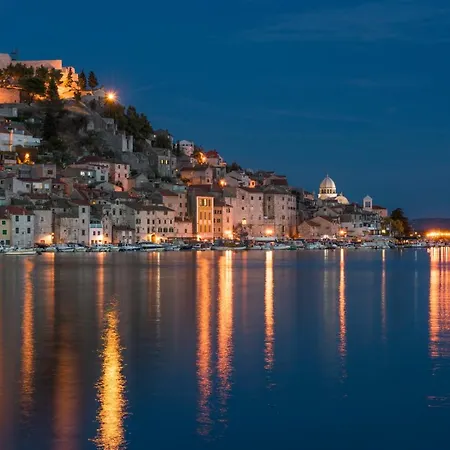 Apartamento Aquarelle Apartments Primošten apt no 1&3