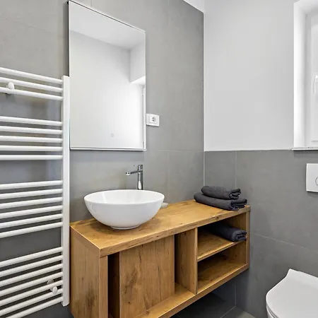 Aquarelle Apartments Primosten Apt No 1 And 3 아파트 프리모스턴