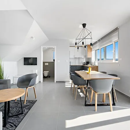 Aquarelle Apartments Primosten Apt No 1 And 3 Apartment Primošten