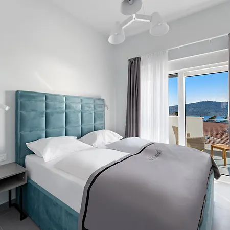 Aquarelle Apartments Primosten Apt No 1 And 3 아파트