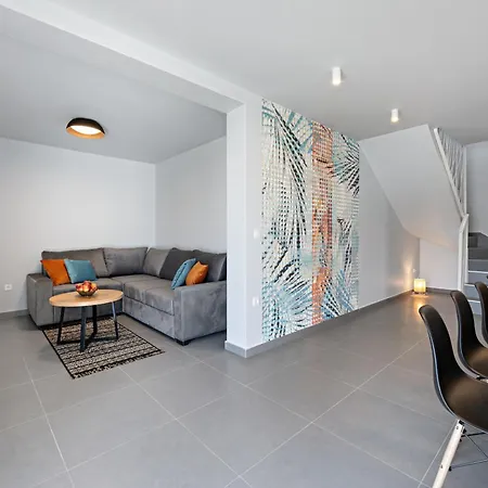 Aquarelle Apartments Primosten Apt No 1 And 3 아파트 프리모스턴