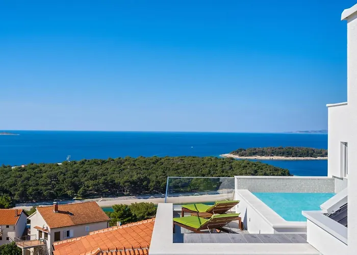 Aquarelle Apartments Primosten Apt No 1 And 3 *