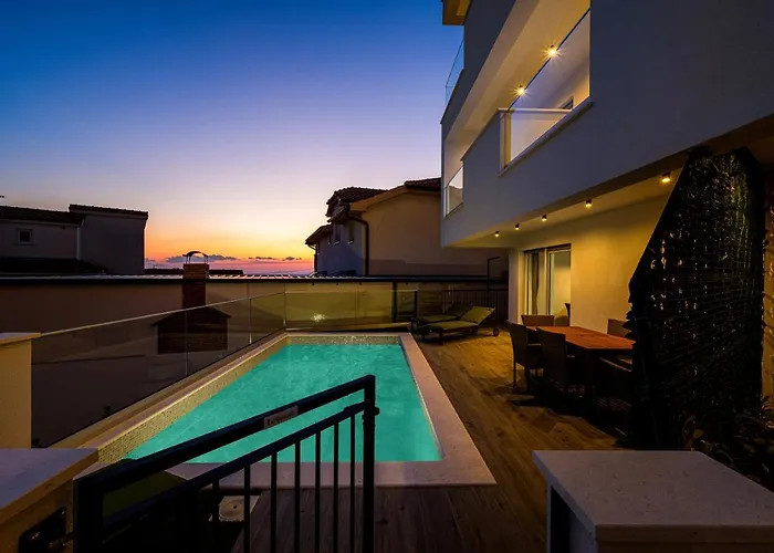 Aquarelle Apartments Primosten Apt No 1 And 3 *