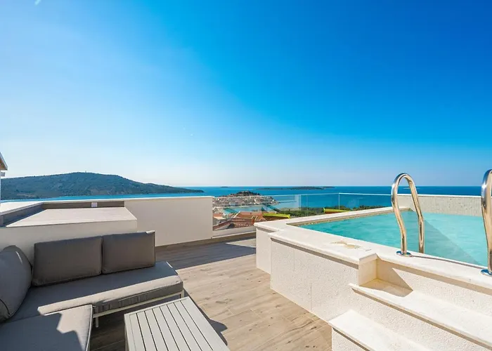 Aquarelle No 1 And 3 アパート *