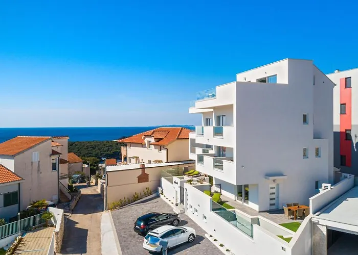 Aquarelle Apartments Primosten Apt No 1 And 3 *