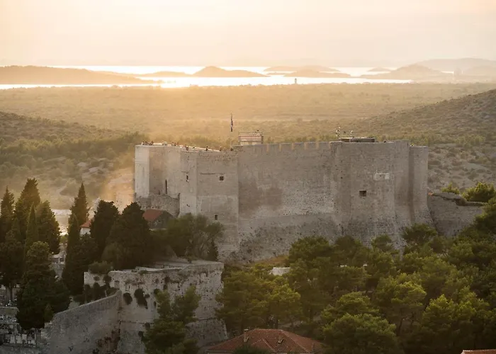 Aquarelle No 1 And 3 アパート