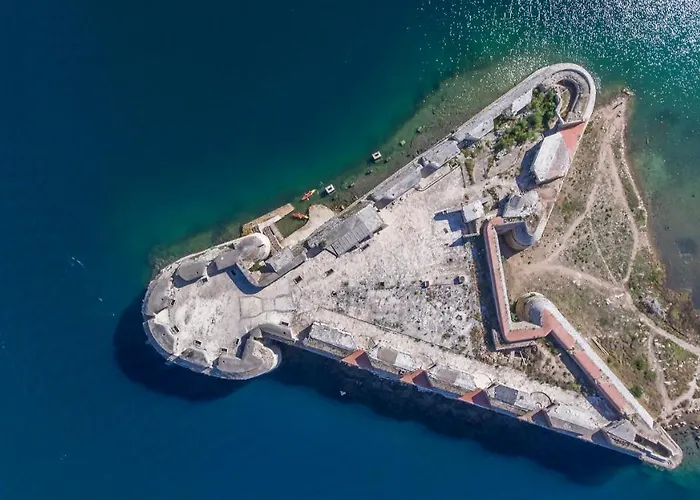 Aquarelle Apartments Primošten apt no 1&3 * Primošten